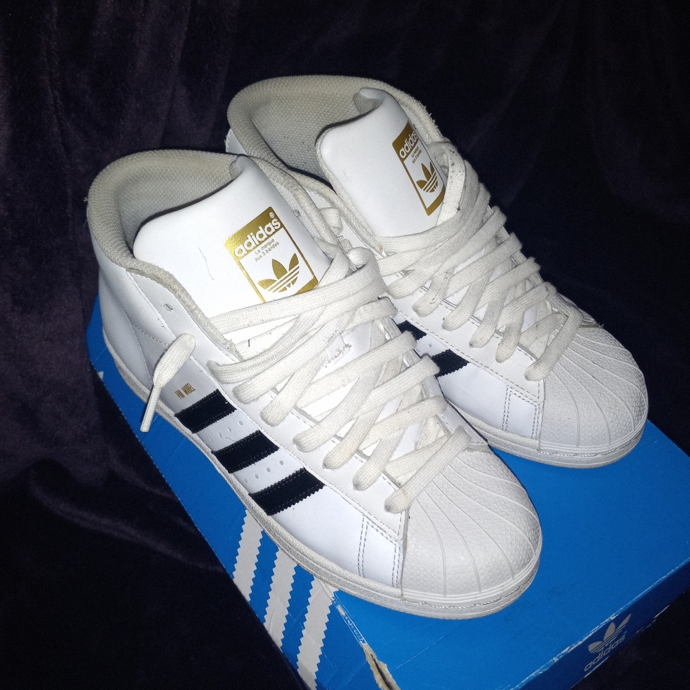 EUC Adidas Pro Model J